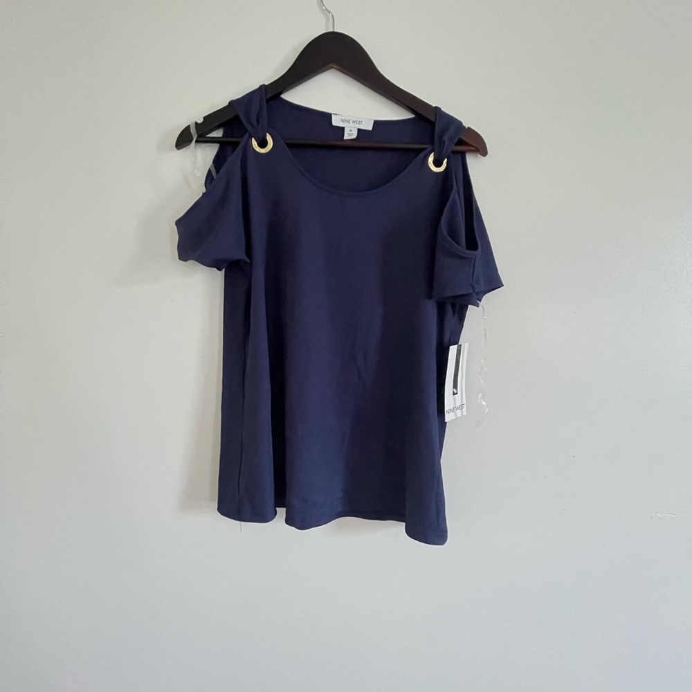 Nine West cold shoulder shirt! NWT!